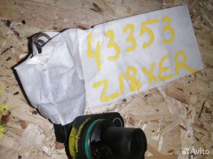 Датчик распредвала Opel z18xer