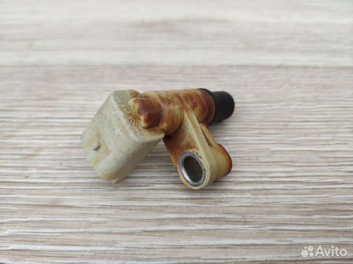 Датчик распредвала Peugeot Citroen