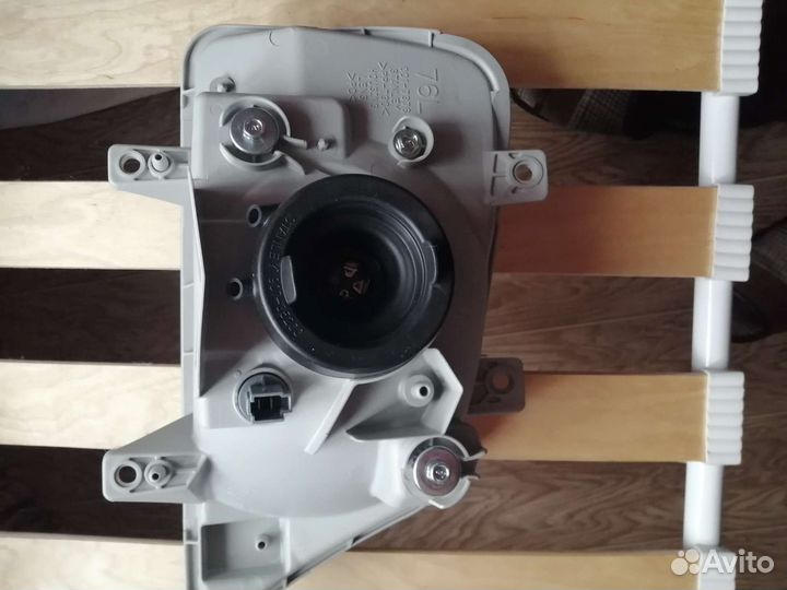 Фара дайхатцу тереус Кид