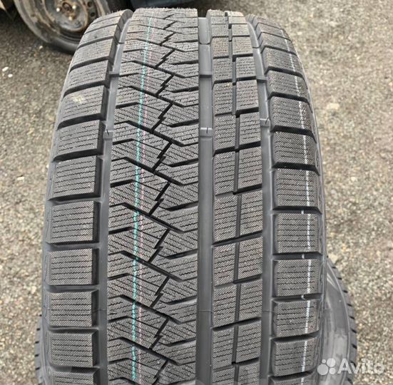 Triangle PL02 245/45 R19