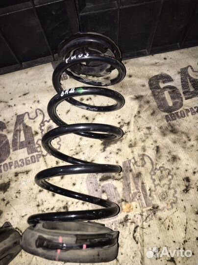 Пружины задние Kia Rio 3, Солярис. 2013 год