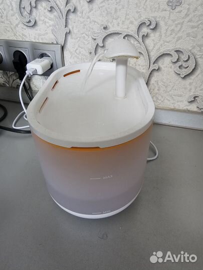 Автоматическая поилка для кошек