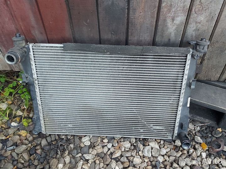 Радиатор охлаждения Форд Фьюжн