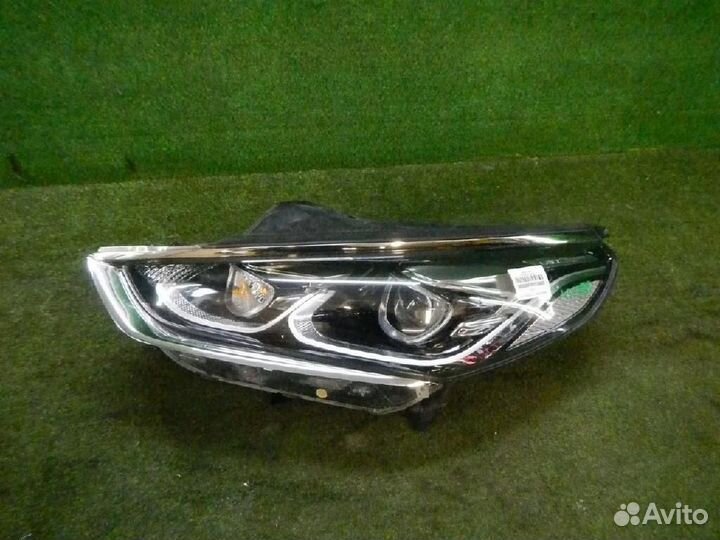 Фара левая Hyundai Sonata