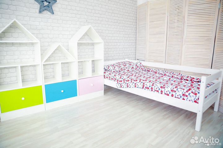 Стеллаж в детскую