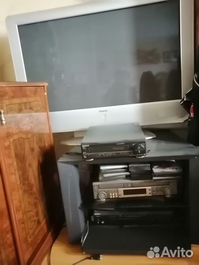 Подставка под телевизор