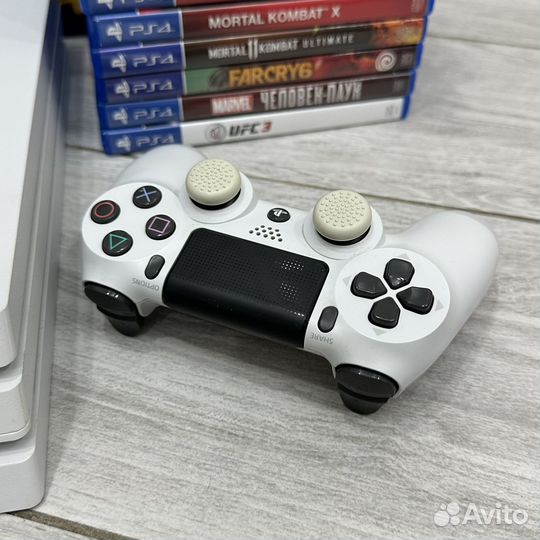 Sony PS4 Pro 1Tb Белая / Как новая