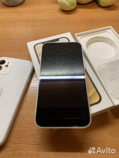 iPhone 12, 64 ГБ