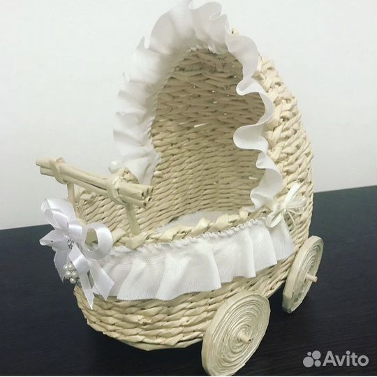 Коляска/люлька плетеная