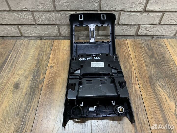 Mercedes benz W166 GLE Накладка декоративная