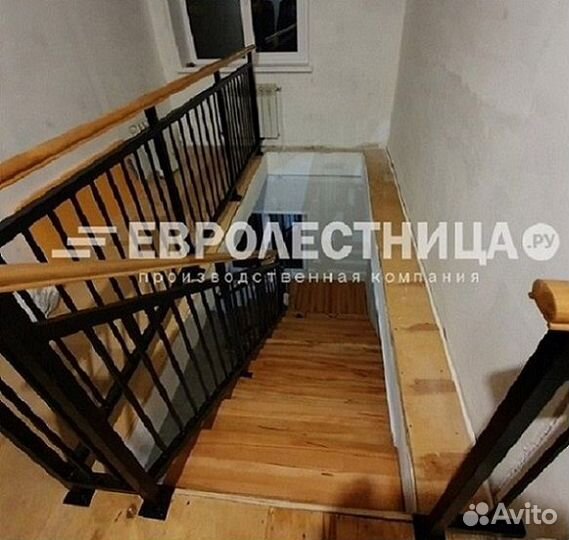 Лестница на металлокаркасе