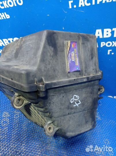 Корпус воздушного фильтра Cadillac Cts 1 седан LP1