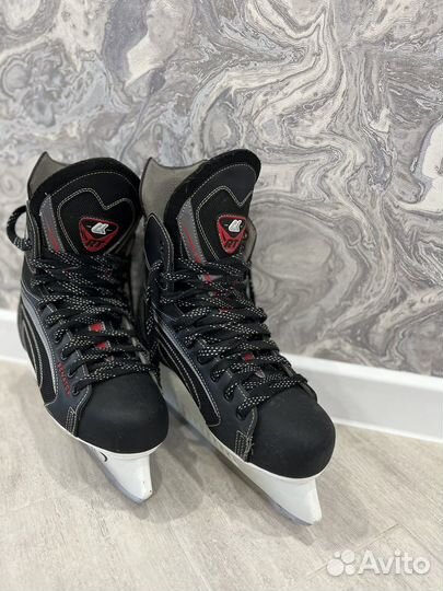 Продаю коньки