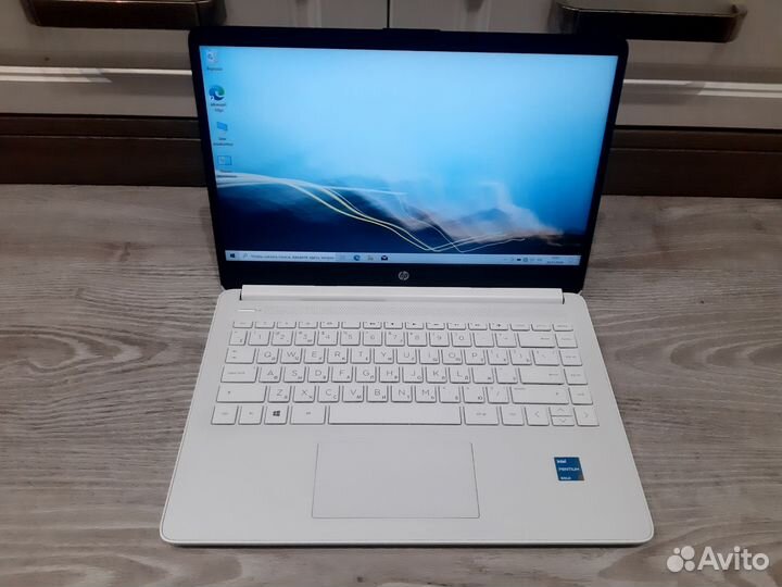 Ултрабук HP 14s IPS Белый