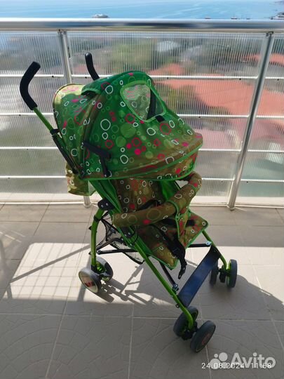 Коляска прогулочная новая