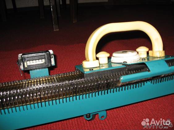 Вязальная машина 