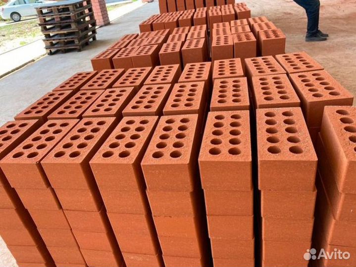 Полнотелый кирпич М200
