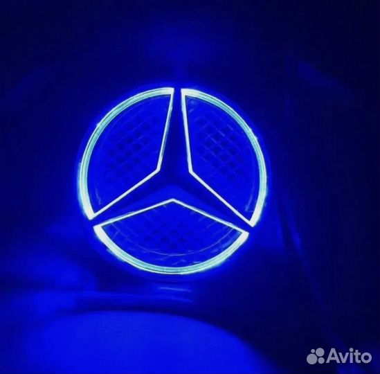 Передняя светодиодная решетка автомобиля Mercedes