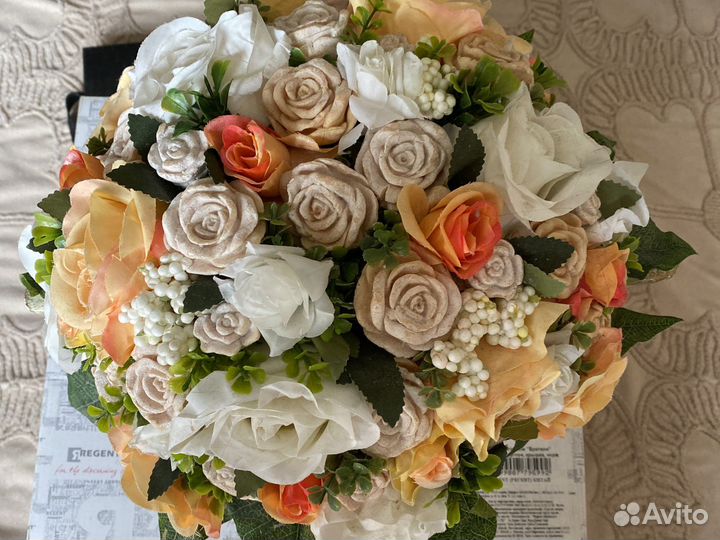 Подарок -ваза с цветами из мыла