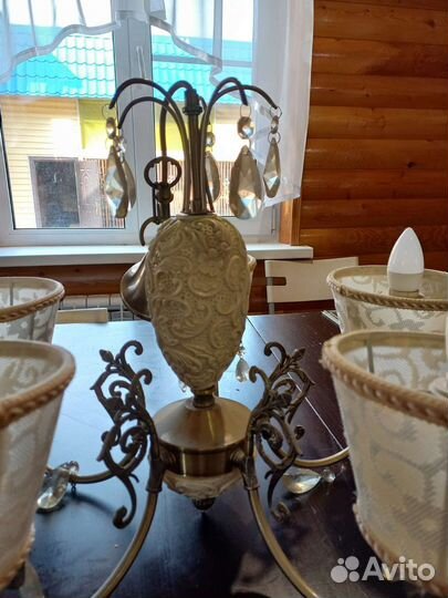 Люстра в идеальном состоянии