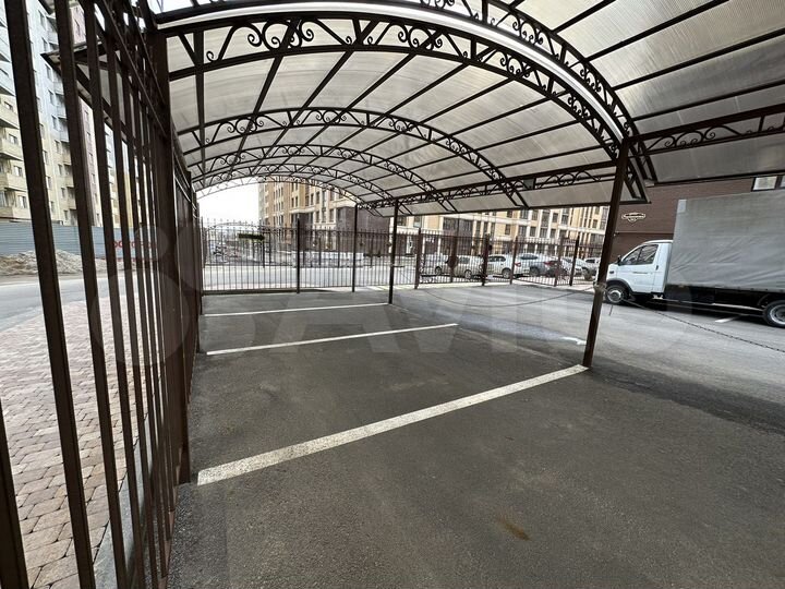 Машиноместо, 14 м²