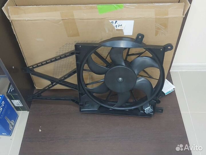Вентилятор охлаждения Opel Astra H
