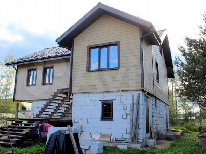 Дом 219 м² на участке 12 сот.