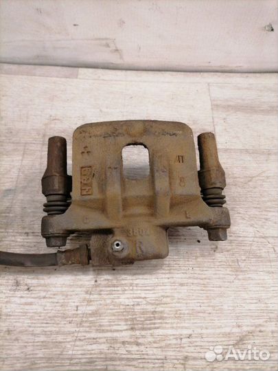 Суппорт задний правый Mitsubishi Lancer 9 CS5W