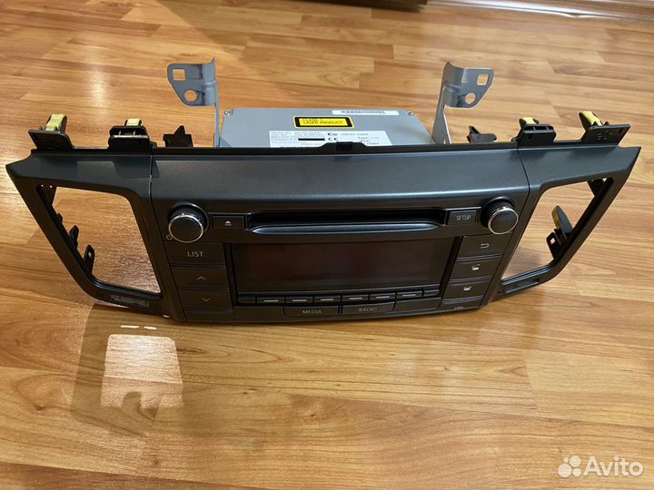 Штатная мультимедиа toyota rav-4