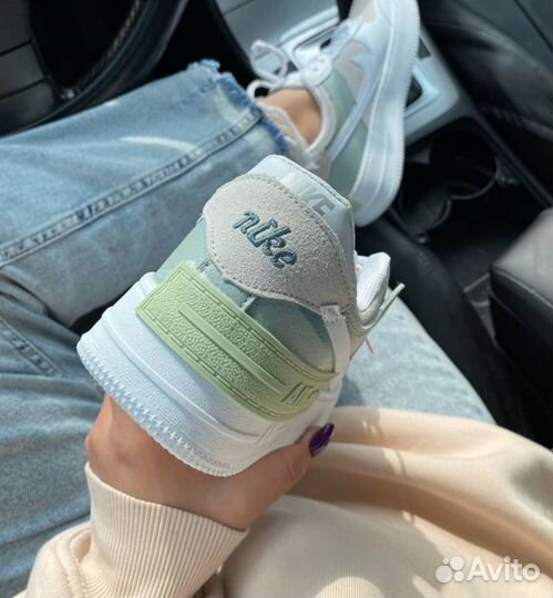 Кроссовки 36