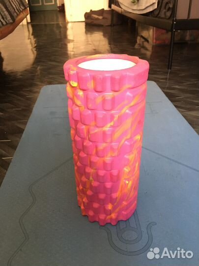 Массажный ролик для йоги