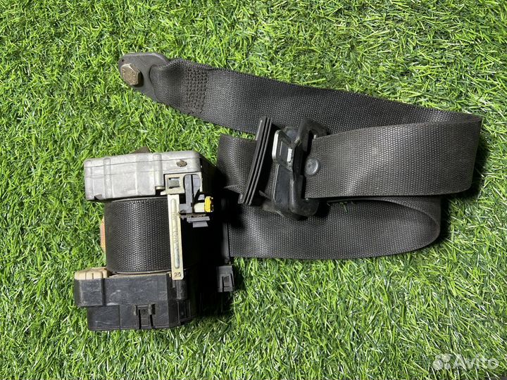 Ремень безопасности Mercedes Benz E-Class (W210) 2