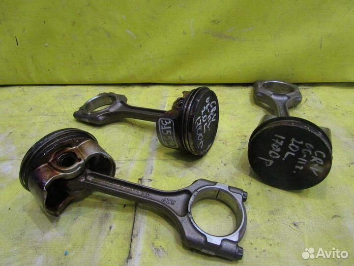 Поршень с шатуном Honda CR-V 07-12г 31553