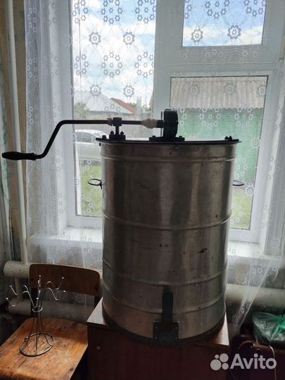 Медогонка 3х рамочная