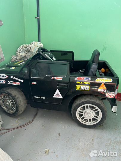 Детский электромобиль бу