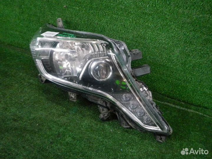 Фара правая Toyota Land Cruiser Prado