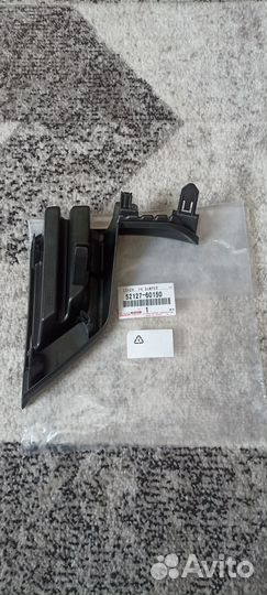 Заглушка в бампера R. LC Prado 150 52127-60150