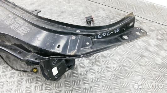 Передняя панель крепления облицовки (телевизор) re