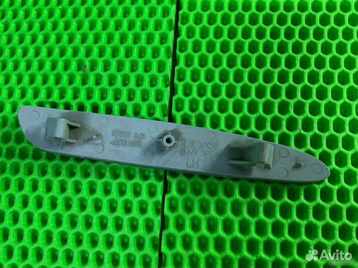 Отражатель в бампер левый Chevrolet Lacetti