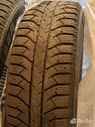 Bridgestone Ice Cruiser 7000 235/65 R17 108