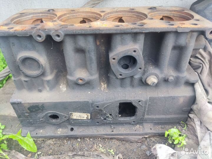 Блок двигателя