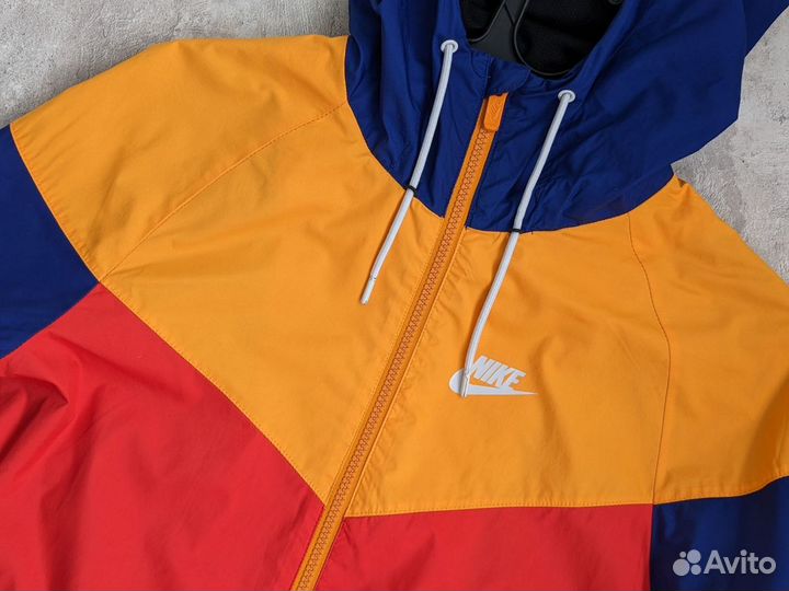 Ветровка Nike Windrunner