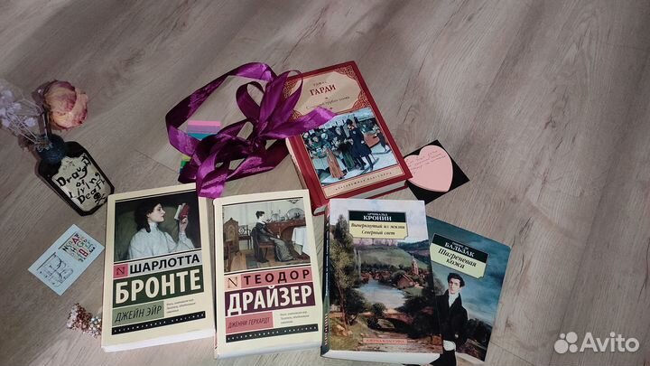 Наборы книг + закладки