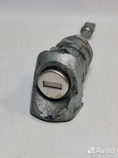 Личинка замка Volkswagen Touareg 2002-2009