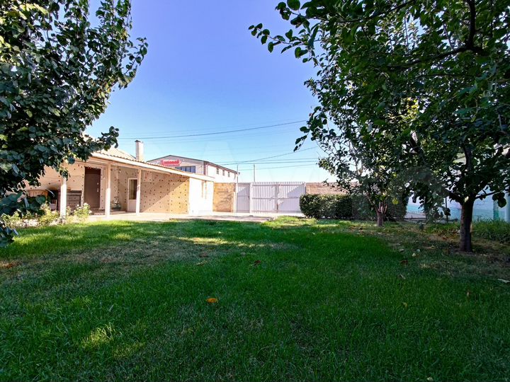 Дом 102 м² на участке 4 сот.