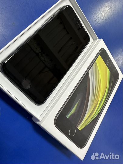iPhone se 64gb 2020