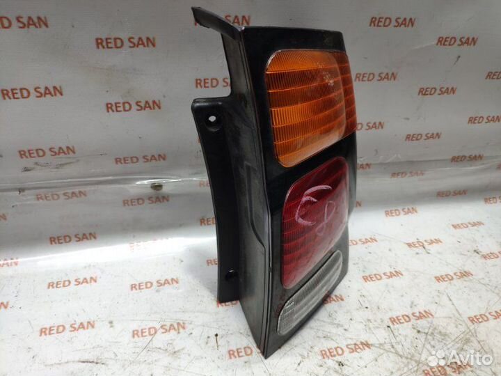 Стоп-сигнал правый Mitsubishi Pajero Sport K94W
