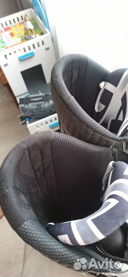 Внутренний ботинок для горных лыж (чулок ботинок)