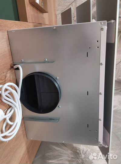 Вытяжка для кухни 60 см