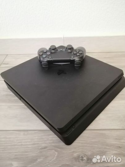 Sony PS4 slim 1tb + игры